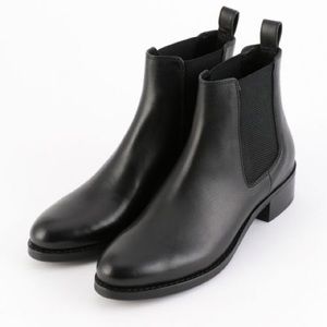 Nacer de Pie for Ships Chelsea boots